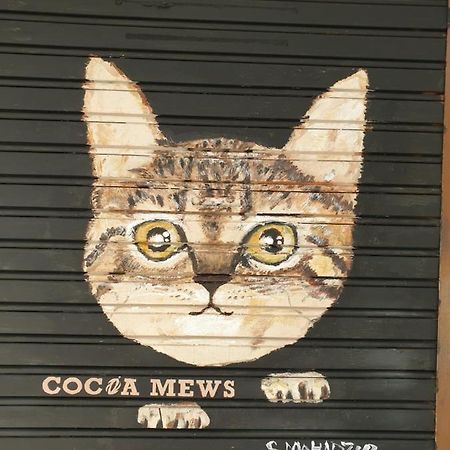 Cocoa Mews Cafe And Homestay Джорджтаун Экстерьер фото