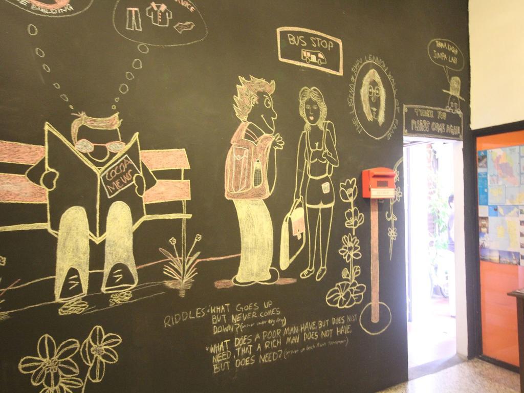 Cocoa Mews Cafe And Homestay Джорджтаун Экстерьер фото