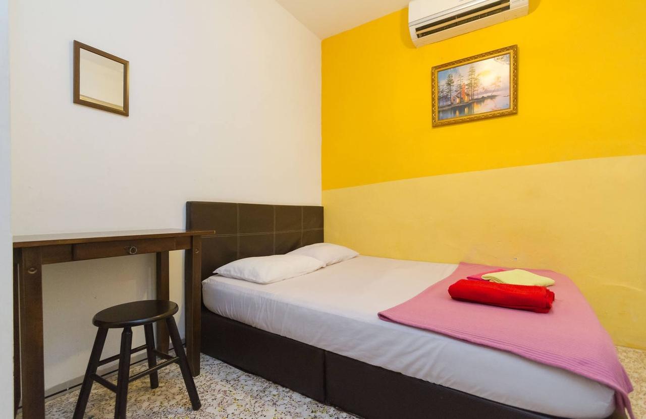 Cocoa Mews Cafe And Homestay Джорджтаун Экстерьер фото